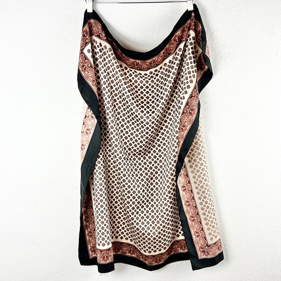 ISOTONER - SIGNATURE COLLECTION |🧣🖤Paisley Print Large Square Scarf - Picture 7 of 8